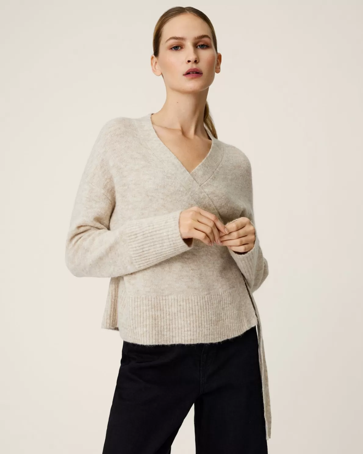 Women MSCH Copenhagen MSCHEbonee Zenie Wrap Pullover